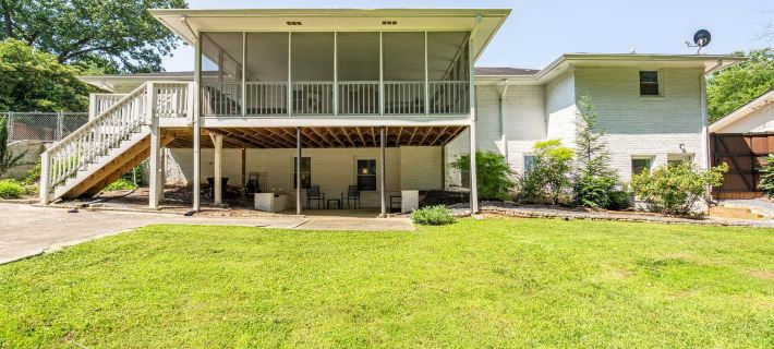 2617 Caladium Drive NE, Atlanta Hotels in DeKalb County