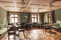 Posthotel Taube - breakfast