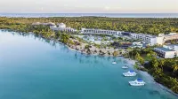 Zemi Miches Punta Cana All-Inclusive Resort, Curio Collection by Hilton - breakfast