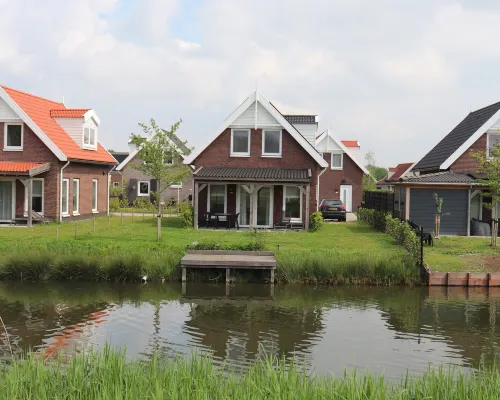 Beautiful Holiday Home with Sauna Near Rotterdam Hotels in Simonshaven