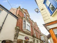 Newly Refurbished 2nd Floor Apartment Lil Nauti Hotels in Fowey