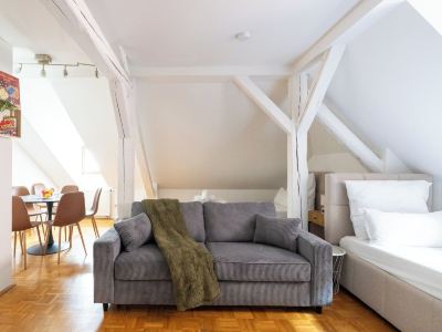 Coyhomes Steyr Riverside