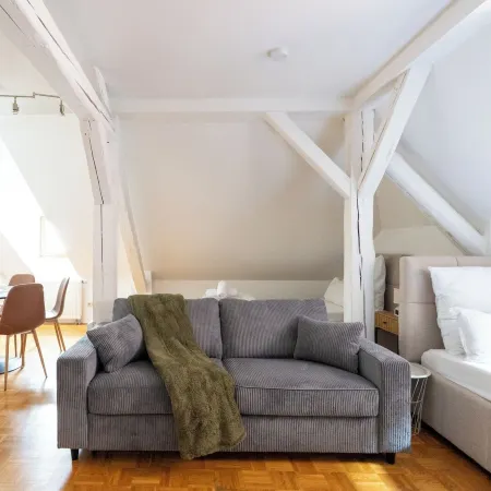 Coyhomes Steyr Riverside
