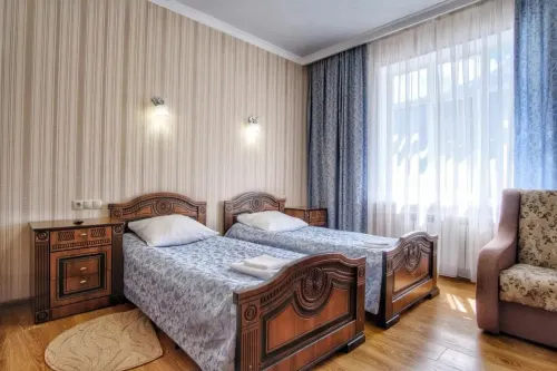Kavkaz Hotel - 주차장