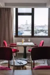 Poem Suites by Airnest