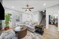 Main Street Manor - Spacious Home Near Dining - 4-Star