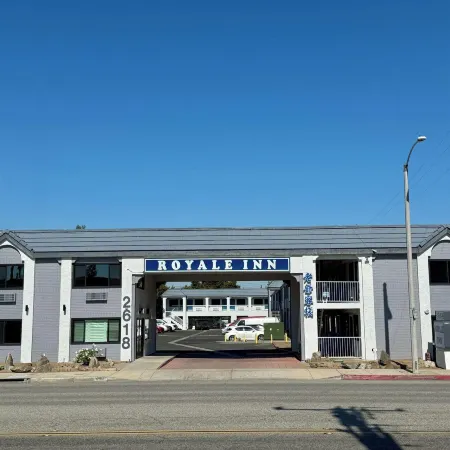 Royale Inn Motel
