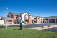 Economy Hotel Wichita- Florence St - parking