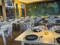 Suzangaron Boutique Hotel - سبا