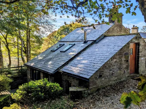 Bothy - parking
