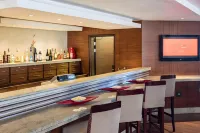 City Lodge Hotel Gqeberha - С баром