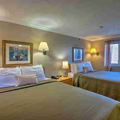 Southern Maine Retreat < 2 Mi to Wells Beach! Rooms