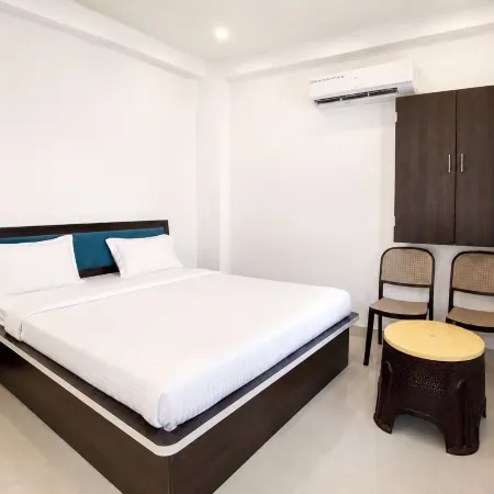 Hotel Khatushyam Residency