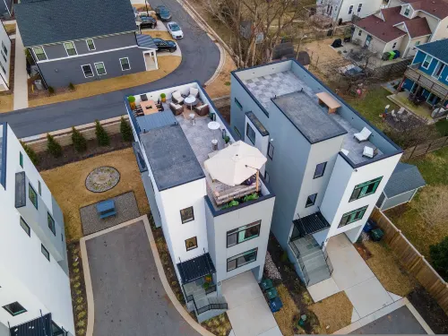 Downtown Raleigh Rooftop Retreat - Skyline Views - Kondo
