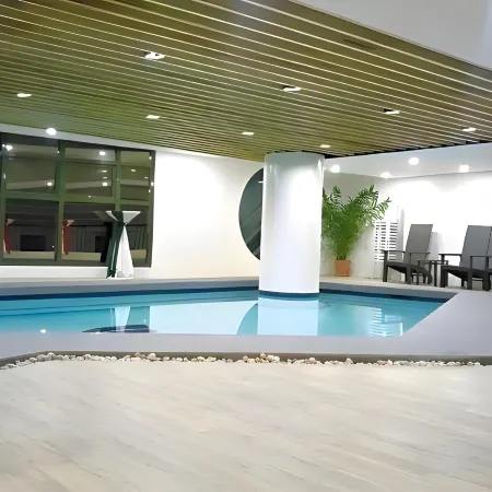 Sarrosa International Hotel and Residential Suites