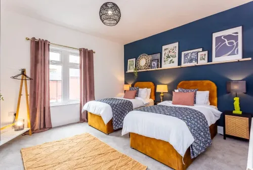Two Bedroom Family Apartment Near Town Centre Chic Stay - 3-Star