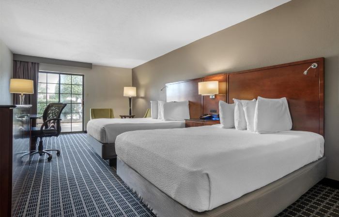 SureStay Plus Hotel by Best Western Greenwood