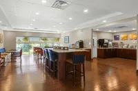 Comfort Inn & Suites - Parking