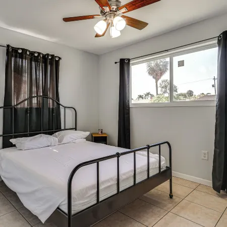 Miami Area Work & Play Hub! Near I-75 & SR 826