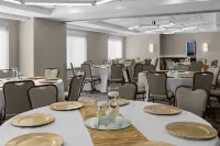 Hilton Garden Inn Bethesda Downtown - bar
