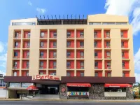 Paris FC Hotel - parkir