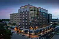 Hilton Garden Inn Orlando Downtown - Bãi đậu xe
