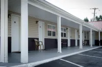 Turnpike Motel - Motels