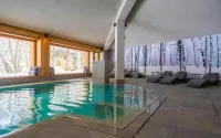 Au Charmant Petit Lac - Ecohotel Parc & Spa - Pools