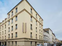 Hôtel Mercure Versailles Château - Park Yeri