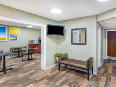 Days Inn by Wyndham Clarksville TN Hotels in Clarksville