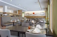 Newstar Hotel (Free Parking) - breakfast