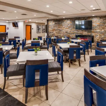 Best Western Plus Champaign/Urbana Inn Отели в г. Шампейн