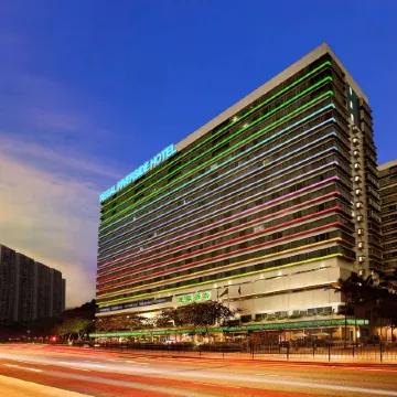 Regal Riverside Hotel Отели рядом с достопримечательностью «Сатхинь»