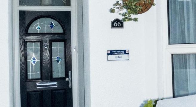 Pleasant Court Guest House - Housity