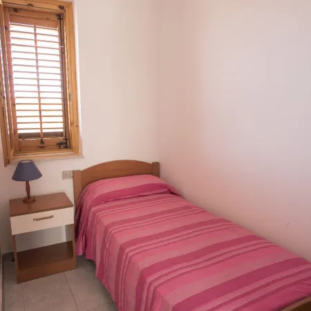 Case Vacanza Renella 3 Beds: Balcony, Wifi, Self-Catering, 200mt from the Sea
