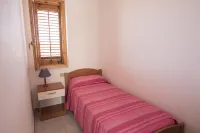 Case Vacanza Renella 3 Beds: Balcony, Wifi, Self-Catering, 200mt from the Sea