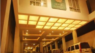 hotel-abirami-residency