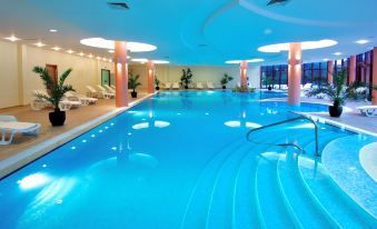 Apollo Spa Resort - Ultra All Inclusive - Indoor Pool, Steam Bath & Sauna - Aphrodite Beauty Spa
