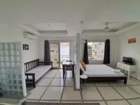 ClubBoracay Apartelle Hotels in Bulabog Strand