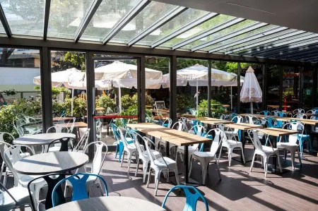 Plus Florence Отели рядом с достопримечательностью «Свети Флоренция»