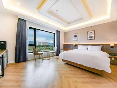 Dongchon Amusement Park Gallery Hotel