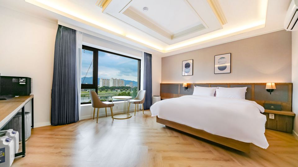 Dongchon Amusement Park Gallery Hotel