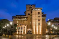 ทราเวลเลอร์ส สวีทส์ คอนโดมินิโอ เพลนิจูด โรงแรมใน