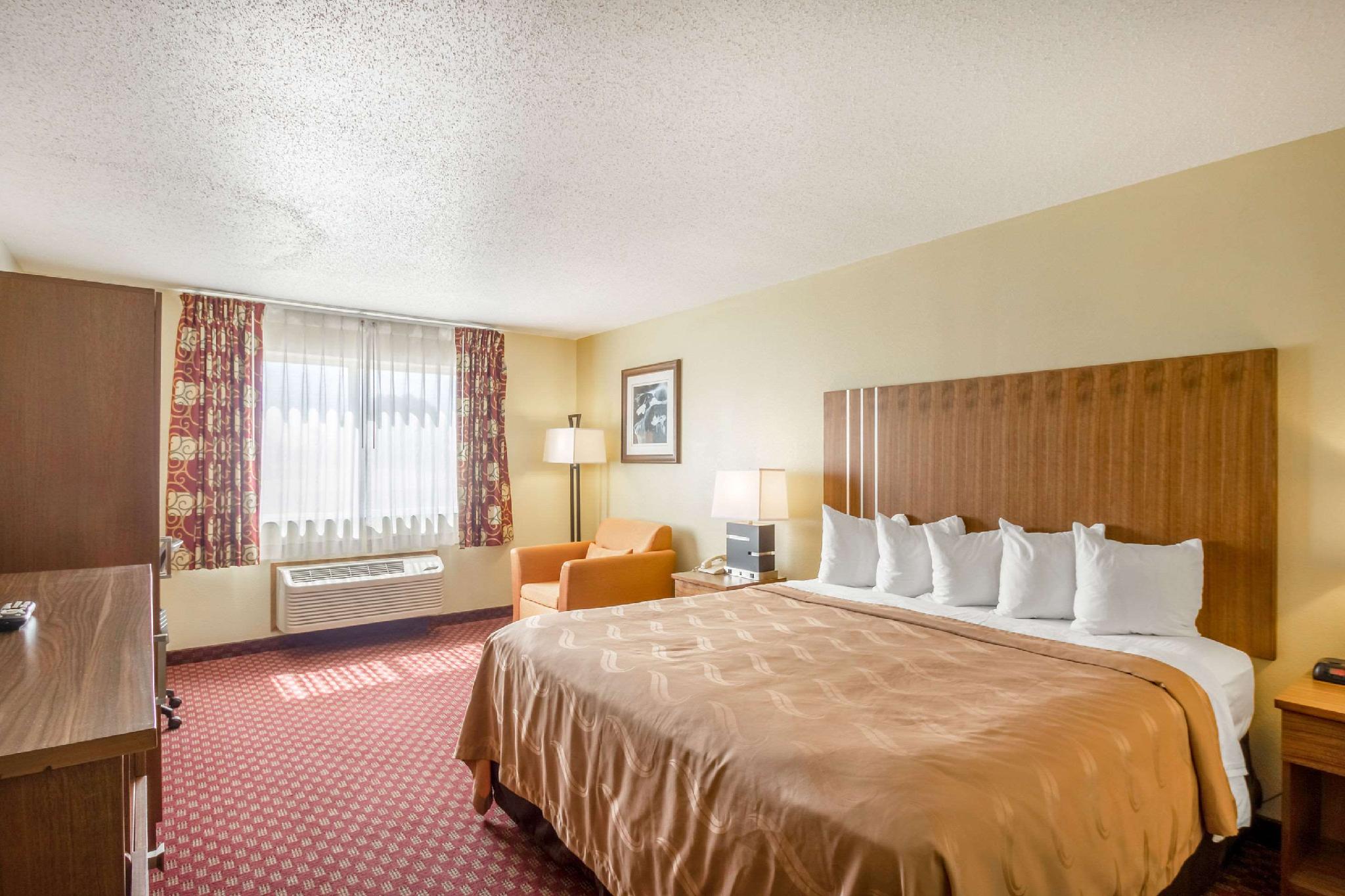 Quality Inn Mineral Point