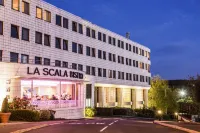 The Stormont Hotel Hotels near Nendrum College
