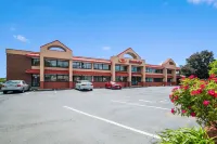 Howard Johnson by Wyndham Malden Boston Area