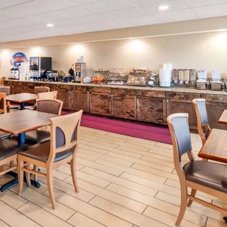 Baymont by Wyndham St. Ignace Lakefront