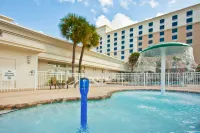 Holiday Inn & Suites Across From Universal Orlando