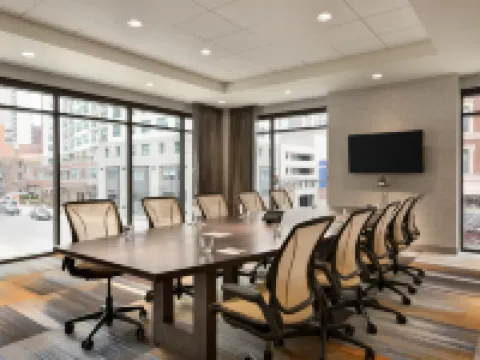 Home2 Suites by Hilton Chicago River North Hotels in Chicago