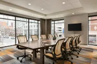 Home2 Suites by Hilton Chicago River North Hotels in Chicago